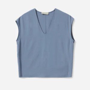 Everlane Japanese GoWeave V-Neck Tee
